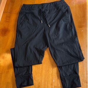 HALARA Women’s Black Jogger Pants